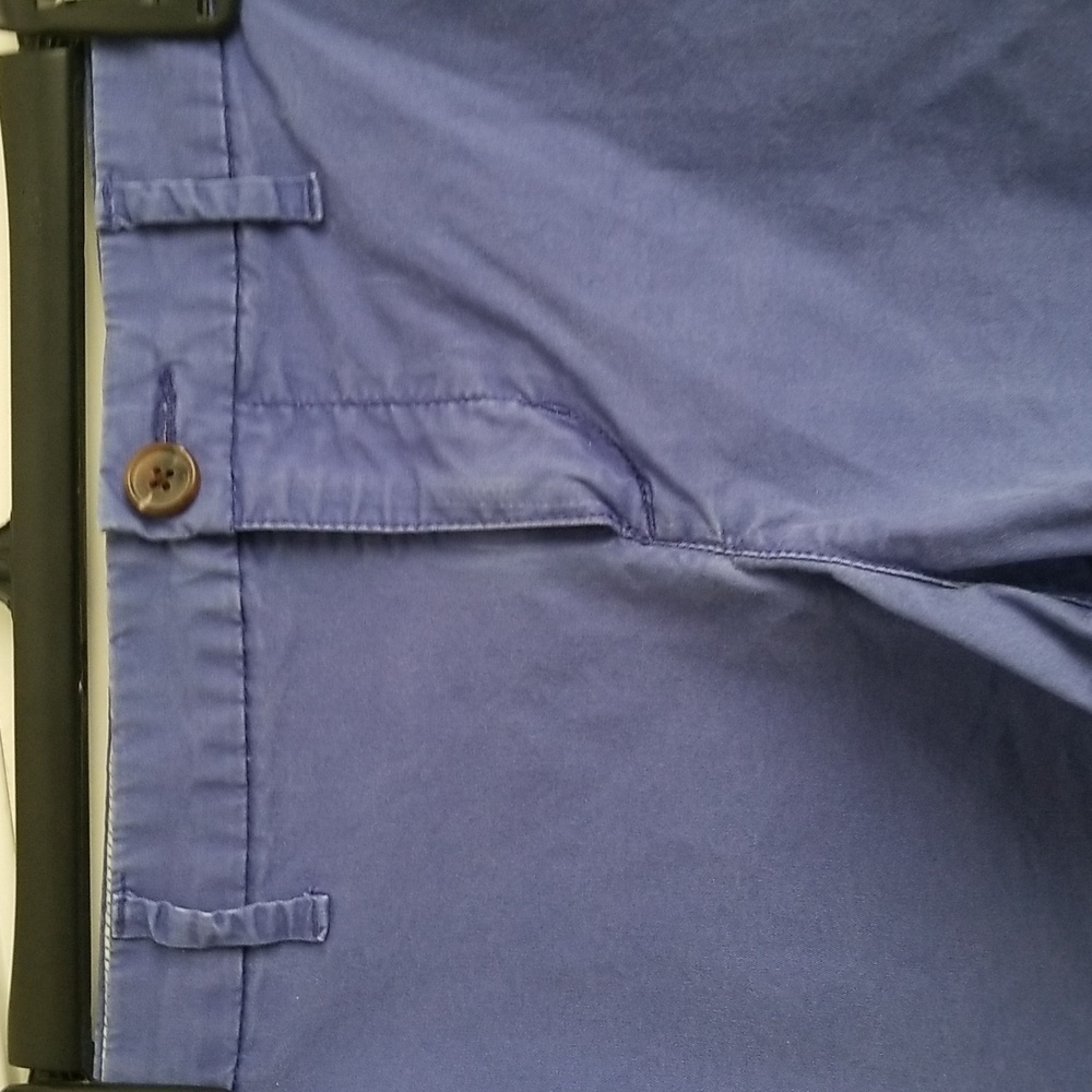 Old Navy Everyday Shorts - Picture 4 of 13